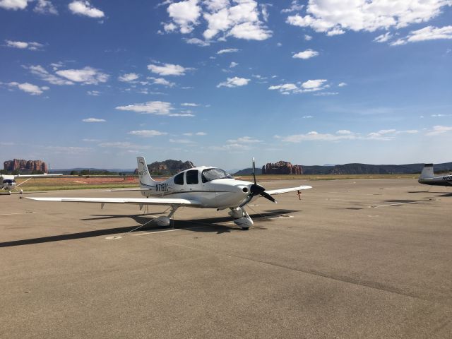 Cirrus SR-22 (N719DC) - Sedona!