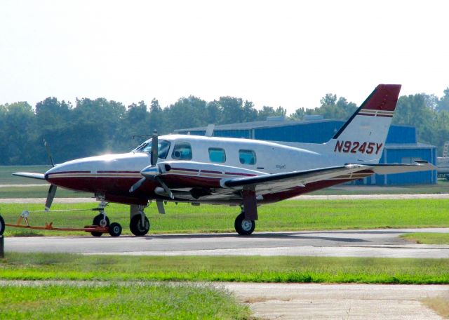 Piper Navajo (N9245Y) - At Downtown Shreveport. 1983 Piper PA-31P-350 Mojave  