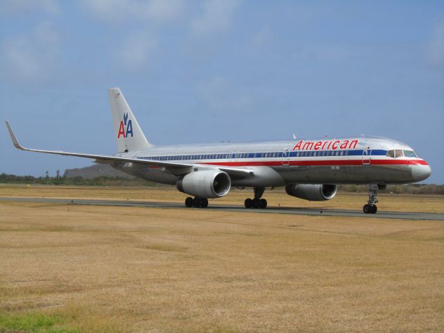 Boeing 757-200 (N639AA)