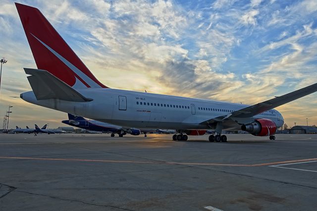 BOEING 767-300 (VP-BLC)