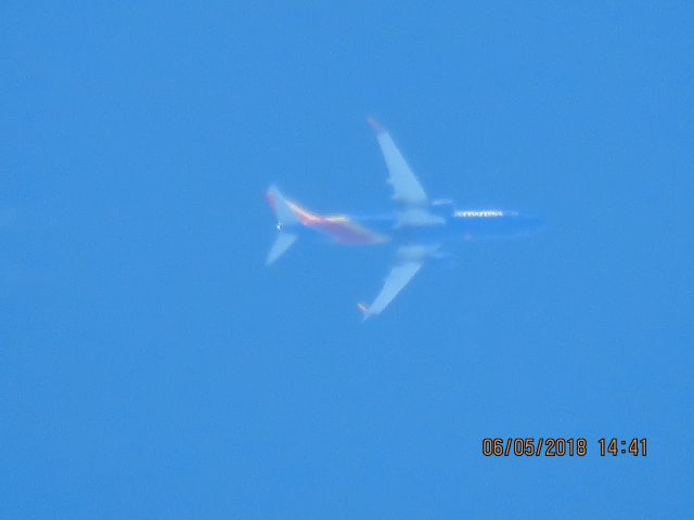 Boeing 737-800 (N8678E)