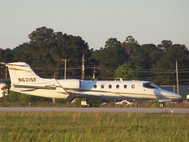 Learjet 31 (N631SF) - N631SF landing in Laurel from Memphis