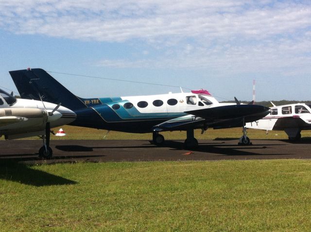 Cessna 421 (VH-YRK) - LOVE THESE COLOURS!!!