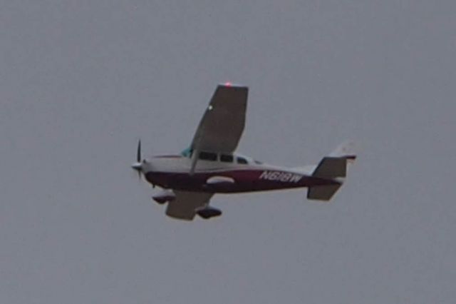 Cessna Skylane (N618W)