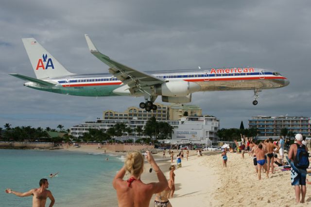 Boeing 757-200 —