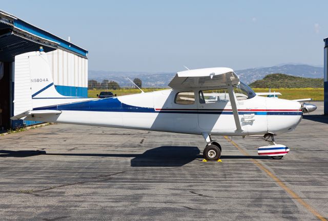 Cessna Skyhawk (N5804A)