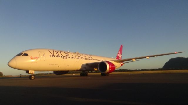Boeing 787-9 Dreamliner (G-VMAP)