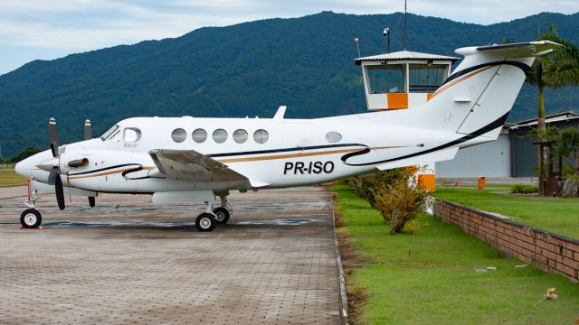 Beechcraft Super King Air 200 (PR-ISO)