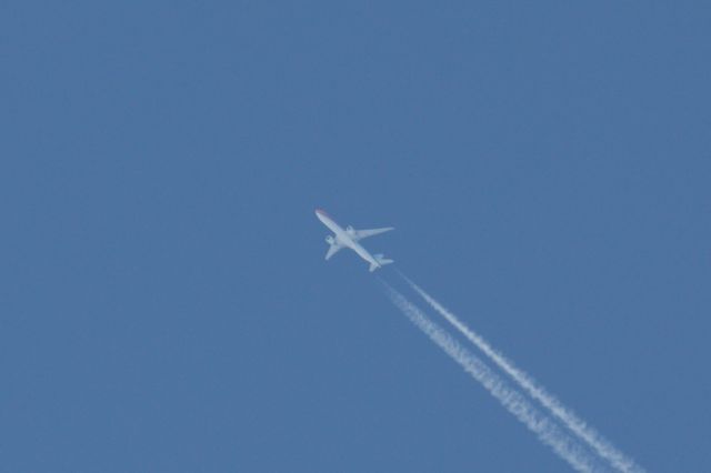 BOEING 777-300ER (PH-BVA) - Operating AMS-JFK the Orange and Blue KLM B777-300 flies over Boston in August 2017. 