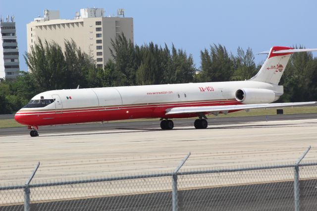 McDonnell Douglas MD-83 (XA-VCU) - Aeropuerto luis mu~o marin en san juan puerto rico