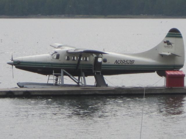 De Havilland Canada DHC-3 Otter (N3952B) - A Dehavilland DHC-3 Turboprop Seaplane docked near Ketchikan International Airport