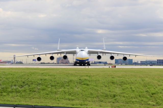 Antonov An-225 Mriya (UR-82060) - Arrival at Toronto Pearson from Anchorage with medical supplies