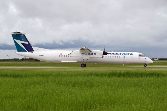 de Havilland Dash 8-400 (C-FENY)