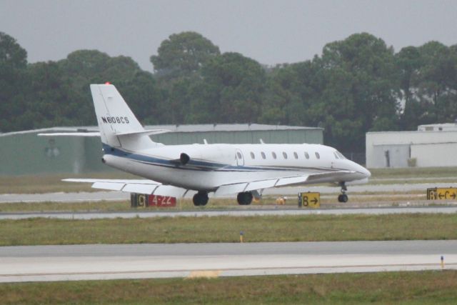 Cessna Citation Sovereign (N608CS) - N608CS on arrival to Runway 14 at Sarasota-Bradenton International Airport following flight from Westchester County Airport