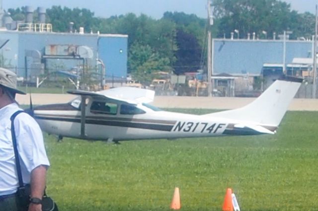 Cessna Skyhawk (N3174F)