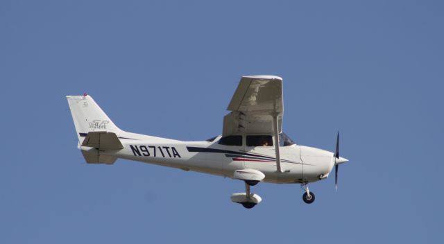 Cessna Skyhawk (N971TA)