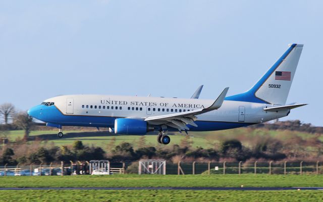 05-0932 — - spar16 usaf c-40c 05-0932 about to land at shannon 26/2/17