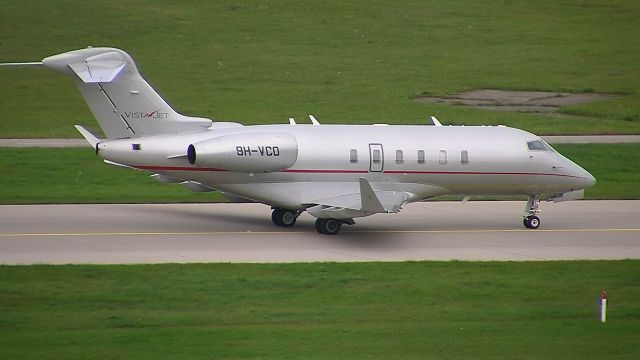 Bombardier Challenger 300 (9H-VCO)