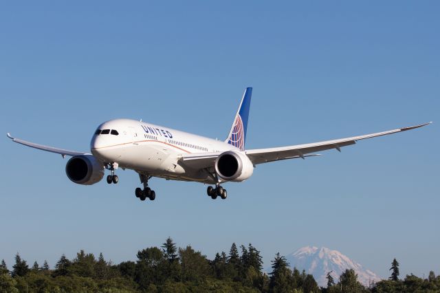 N29907 — - KPAE 34L landing from test flying.