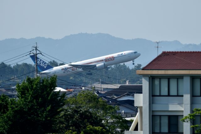 BOEING 767-300 (JA604A)