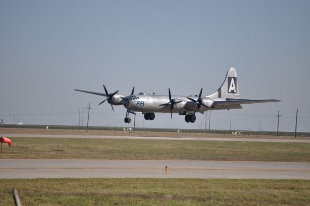 Boeing B-29 Superfortress (N529B)