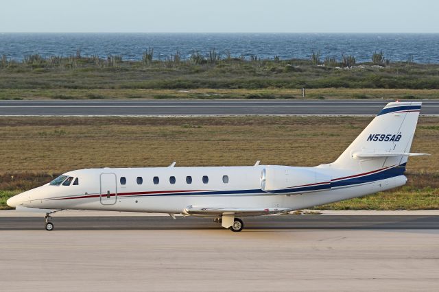 Cessna Citation Sovereign (N595AB) - Taxing for departure to KSGR.