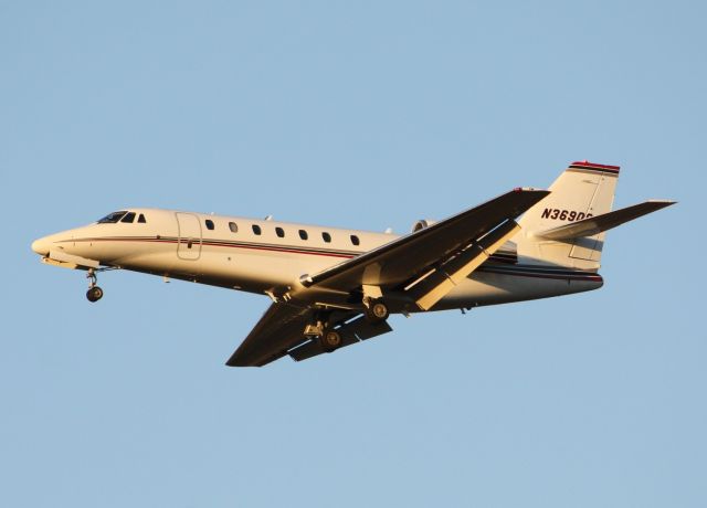 Cessna Citation Sovereign (N369QS) - Cessna 680 Citation Sovereign N369QS of Netjets