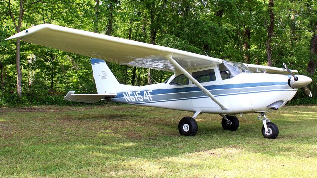 Cessna Skyhawk (N5154F)