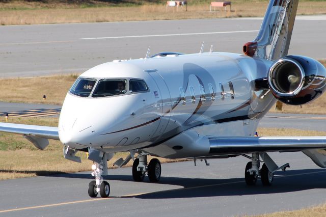 Canadair Challenger 350 (N724EH)