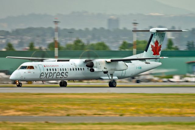 de Havilland Dash 8-400 (C-GGMI)