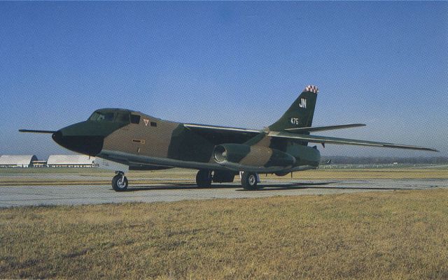 Douglas A-3 Skywarrior (61-1475) - scanned from postcardbr /rb-66b