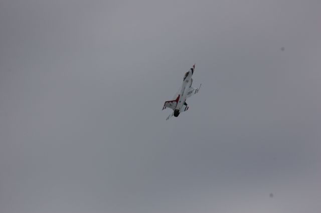 Lockheed F-16 Fighting Falcon — - Thunderbirds at DYS.