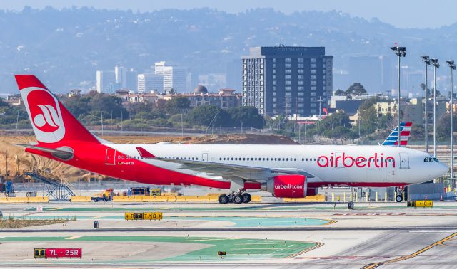 Airbus A330-200 (D-ABXB)