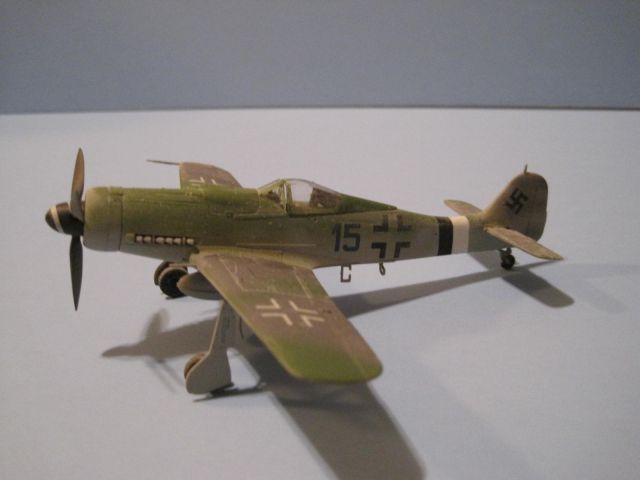 FW190D — - 1/72 scale model from Tamiya.