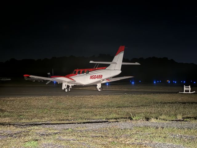 Cessna T303 Crusader (N564RR)