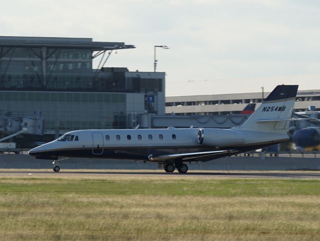 Cessna Citation Sovereign (N254MB)