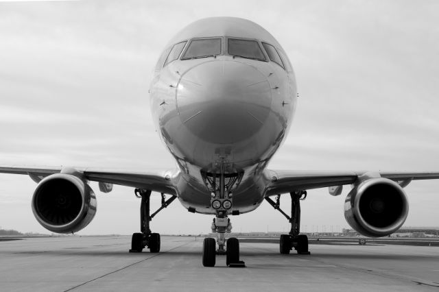 Boeing 757-200 (N567CA)