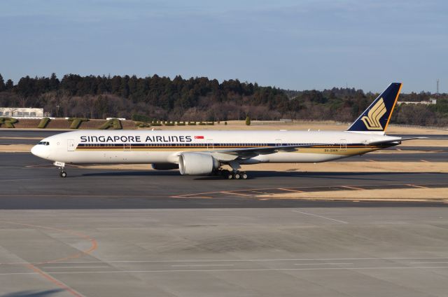 BOEING 777-300 (9V-SWN) - 2012/3/14