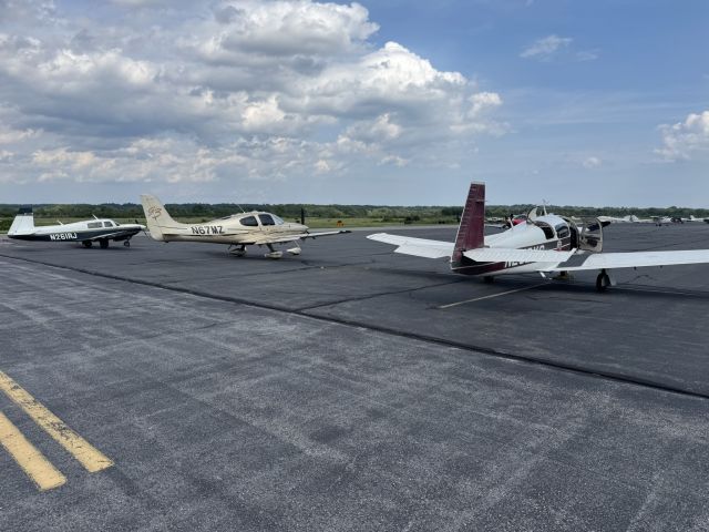 Cirrus SR-22 (N67MZ)