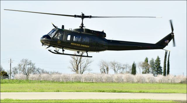 Bell UH-1V Iroquois (SABLE5) - Merced County Sheriff's Dept. UH1 practicing approaches to KMCE's runway one-two