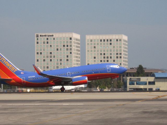 Boeing 737-700 (N253WN) - Taking off from RWY 19R