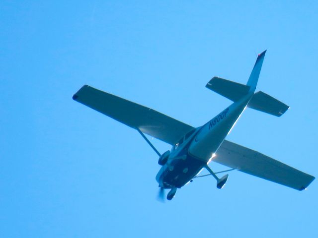 Cessna Skylane (N800P)