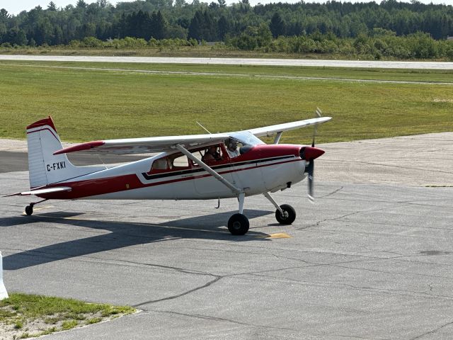 Cessna Skywagon 180 (C-FXKI)