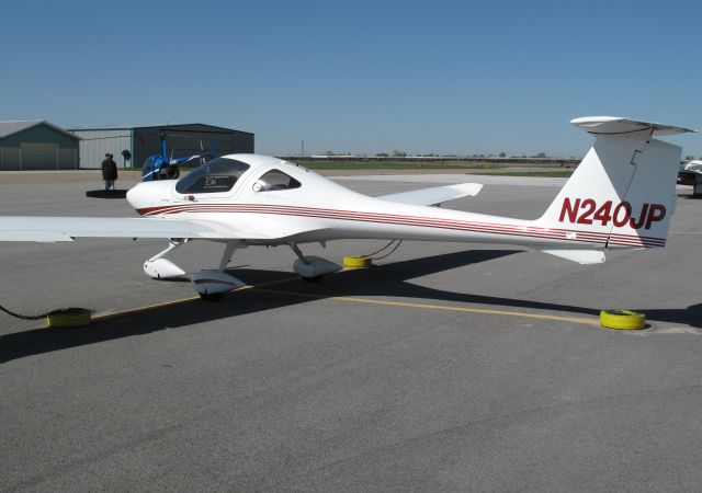 Cirrus SR-22 (N240JP)