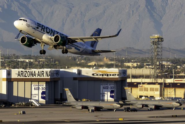 Airbus A320neo (N334FR)