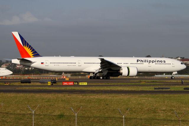 BOEING 777-300ER (RP-C7774) - 24 NOV 2012
