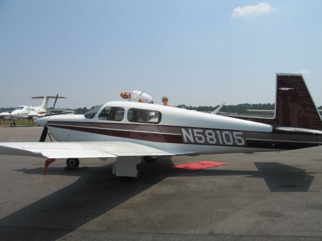 Mooney M-20 (N58105)