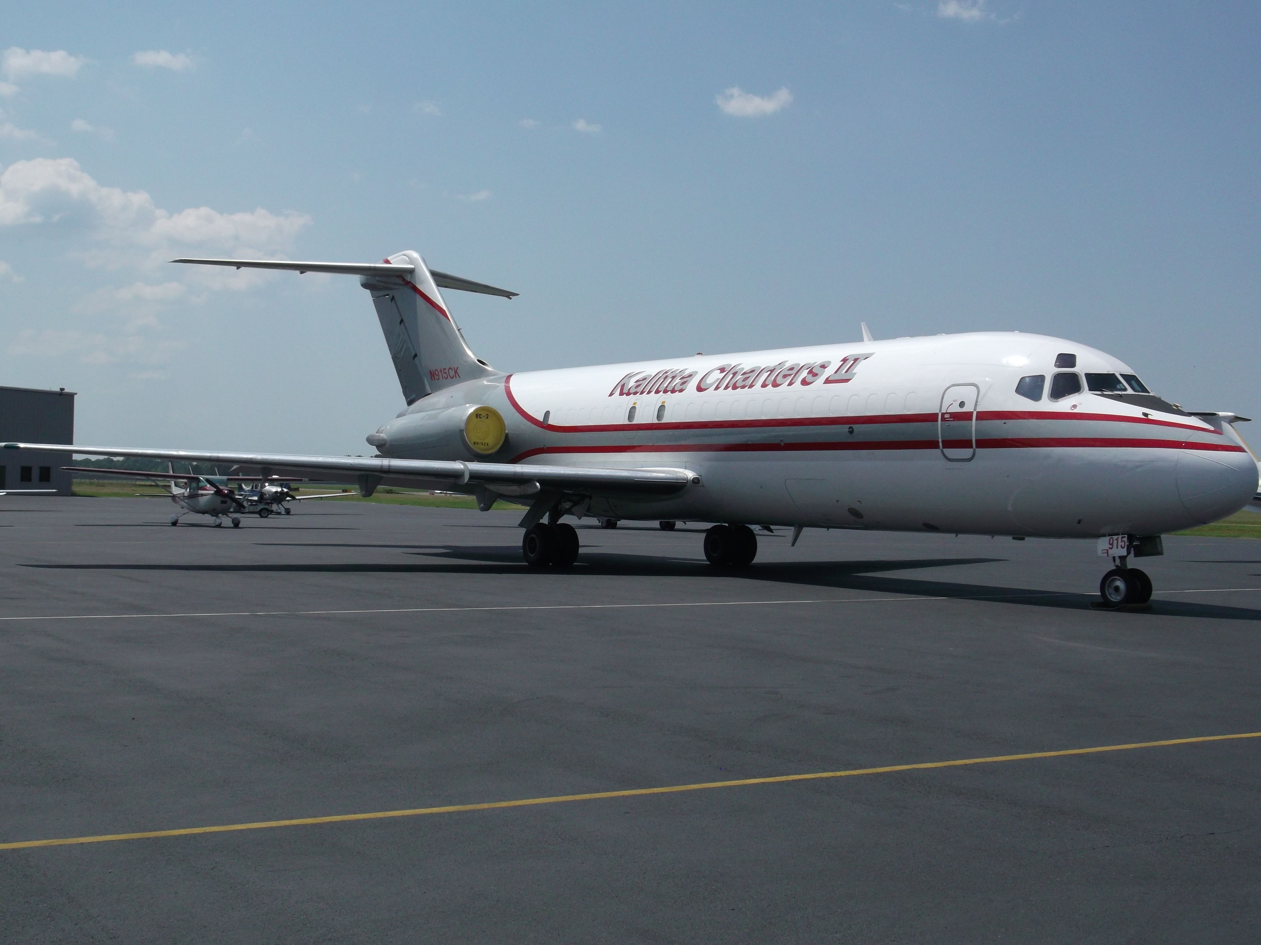 Douglas DC-9-10 (N915CK) - Kalitta Charters II Frieghter