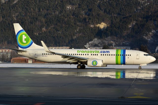 Boeing 737-800 (PH-HSJ)