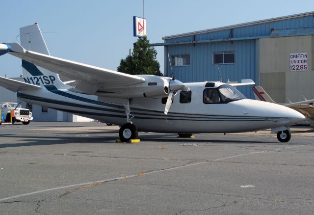 Aero Commander 500 (N121SP)